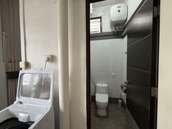 Clementi Avenue 2 Shopping Centre (D5), Shop House #568245491